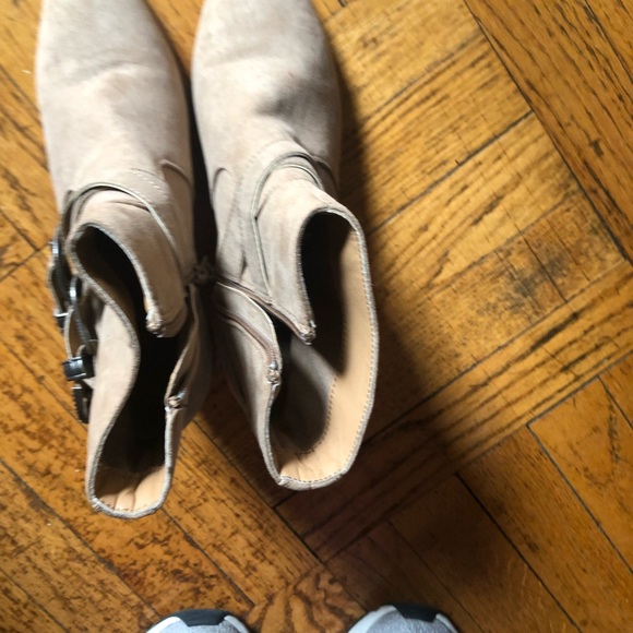 Women ankle booties in good condition - Picture 2 of 3